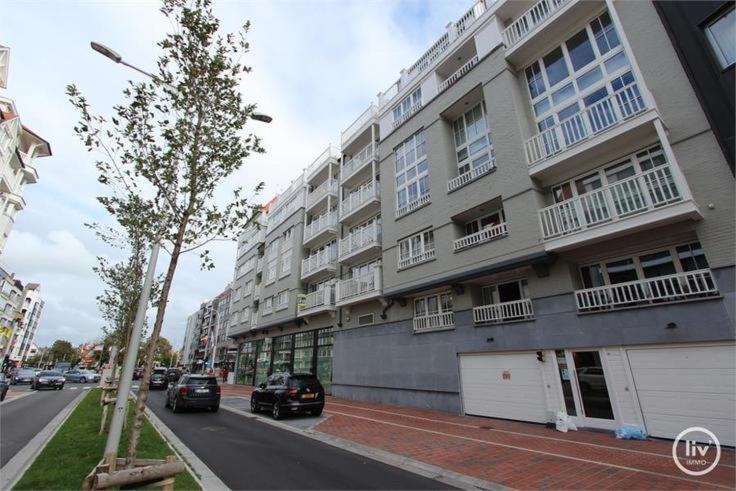 Appartement Spacieux A Knokke Exterior photo