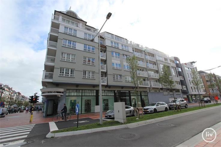 Appartement Spacieux A Knokke Exterior photo